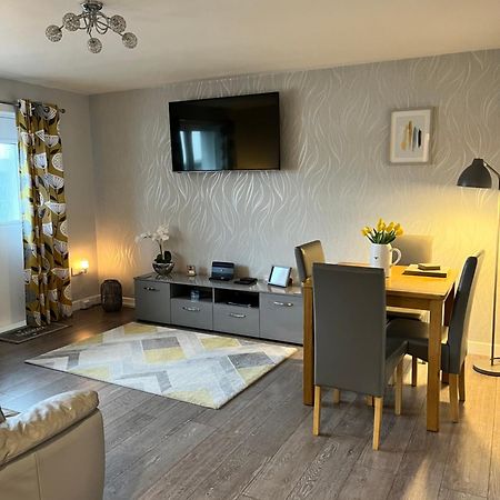 Modern 2 Bed Apartment オーバン エクステリア 写真